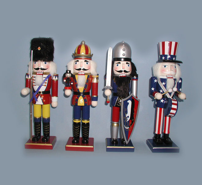 RD15013 15 inch nutcracker